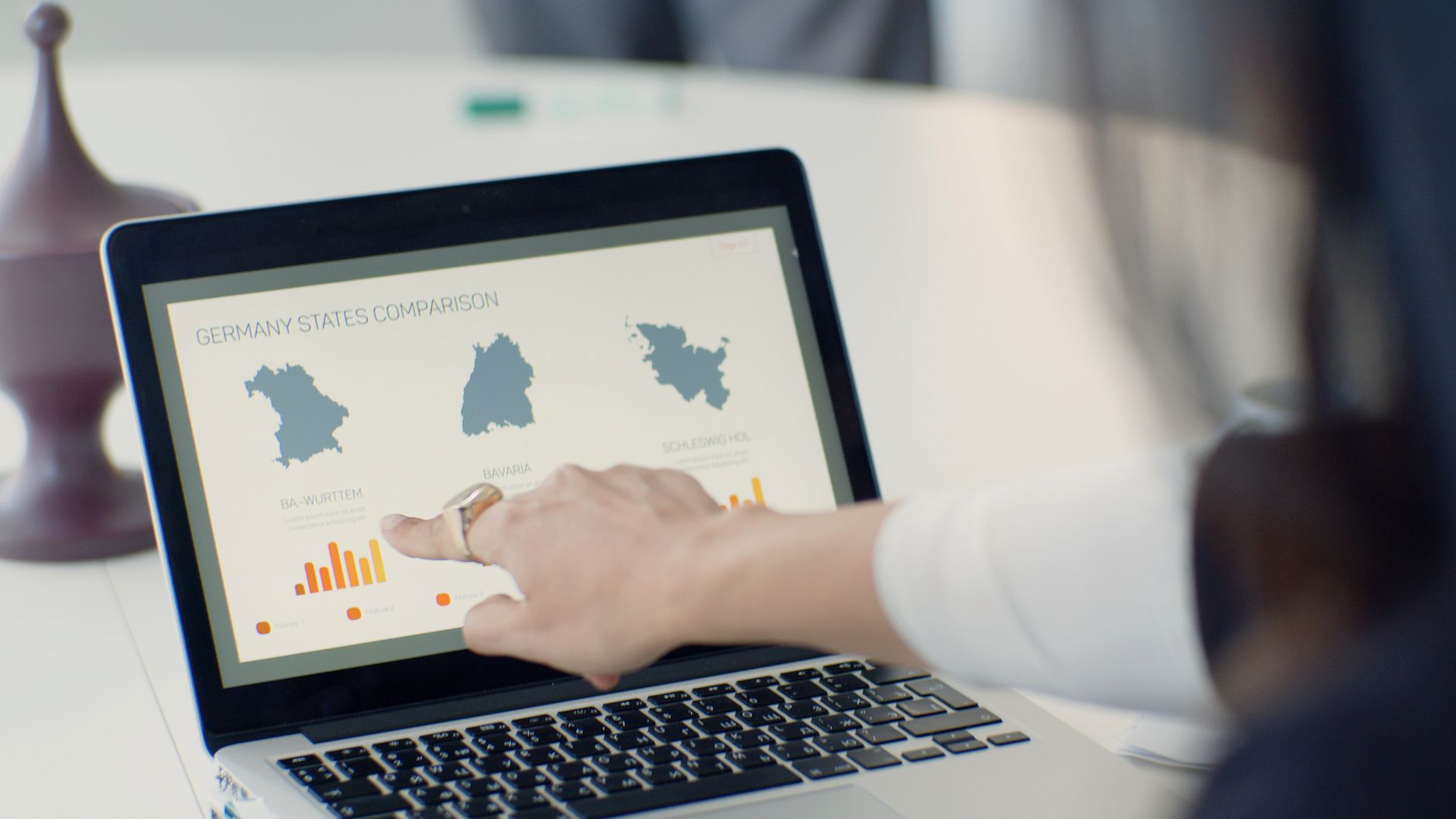 Independent business tool comparisons for web professionals
