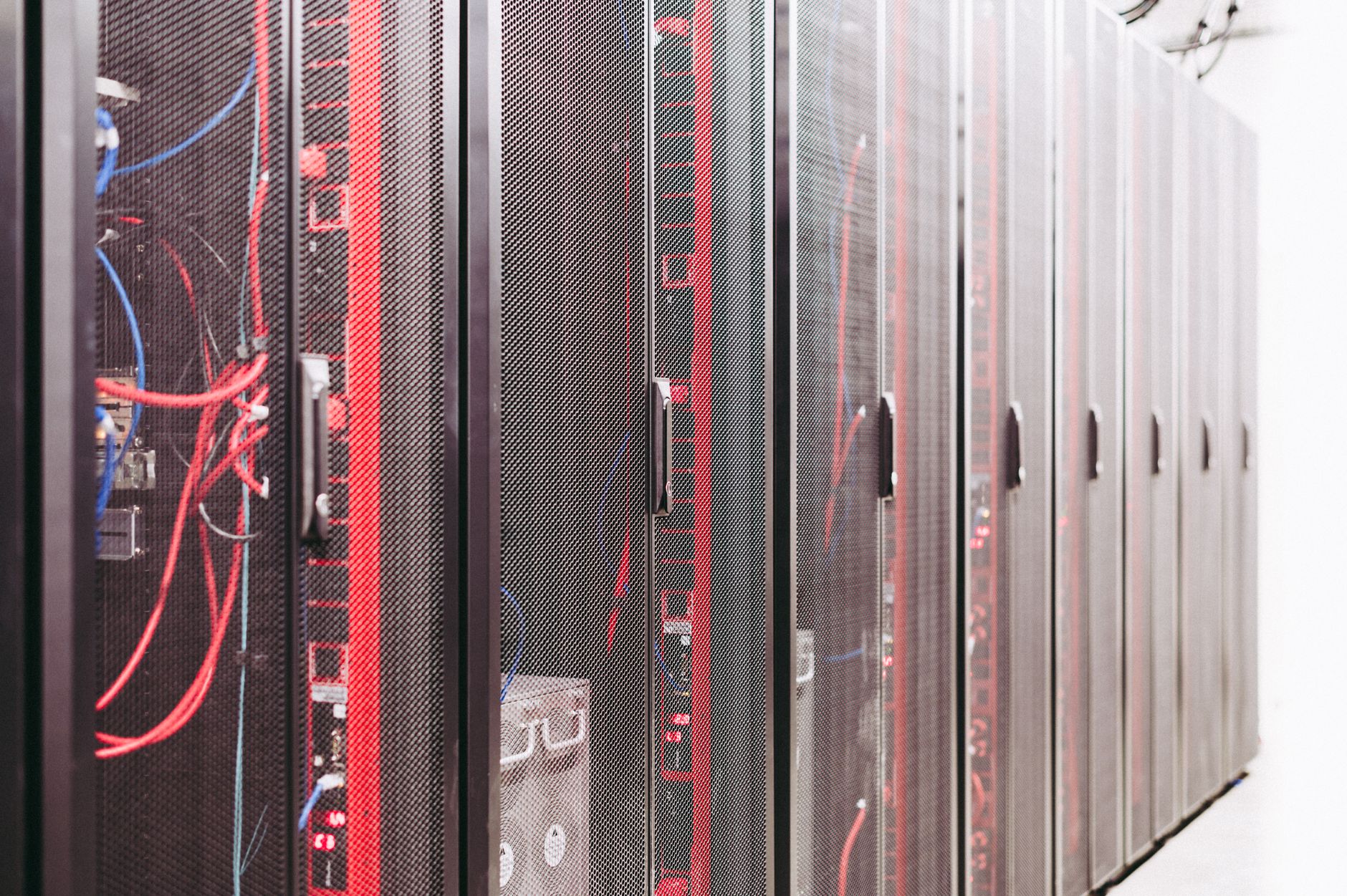 Infrastruttura cloud server rete backup dati