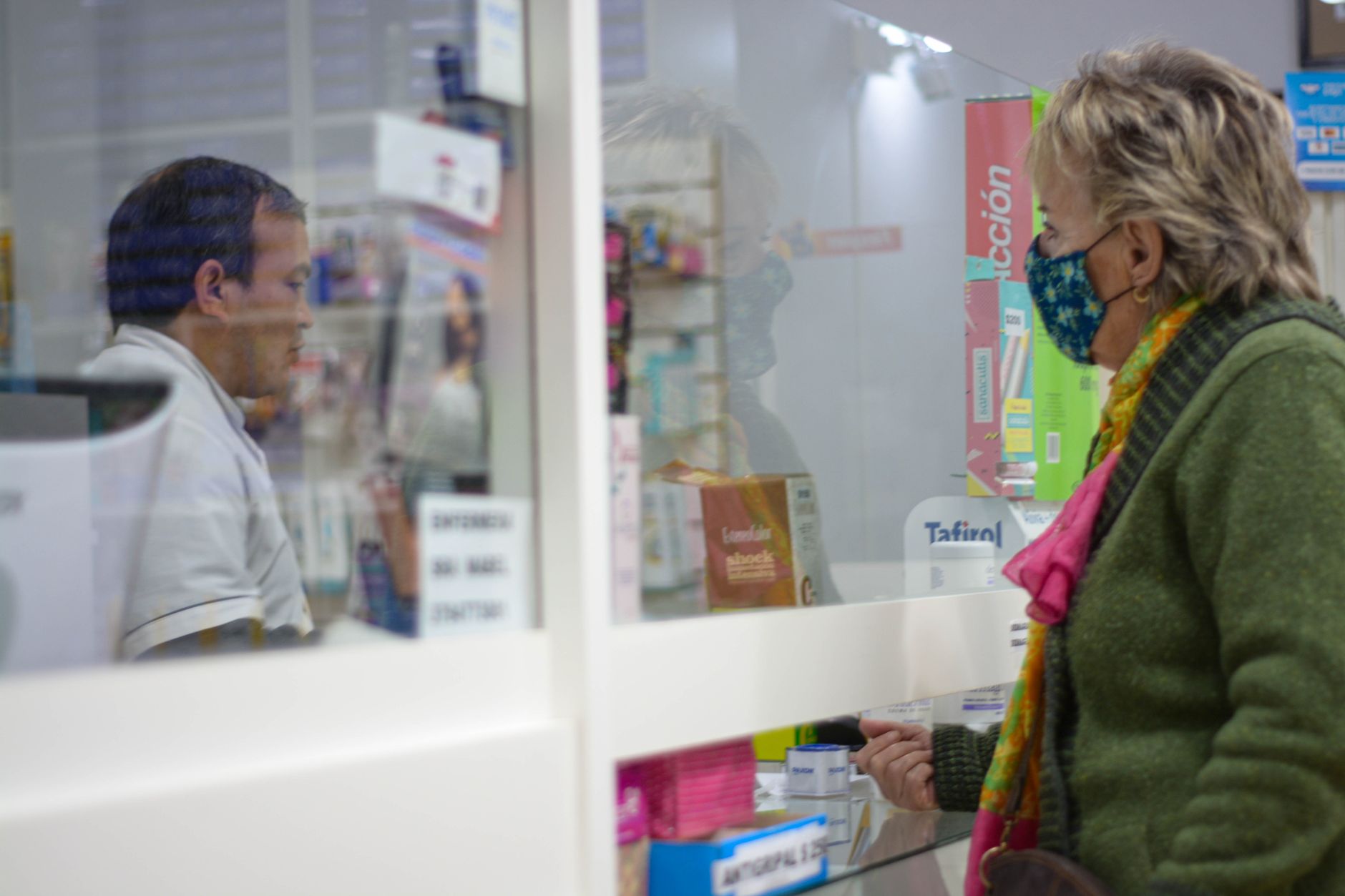 Farmacia moderna — servizio al banco e customer experience