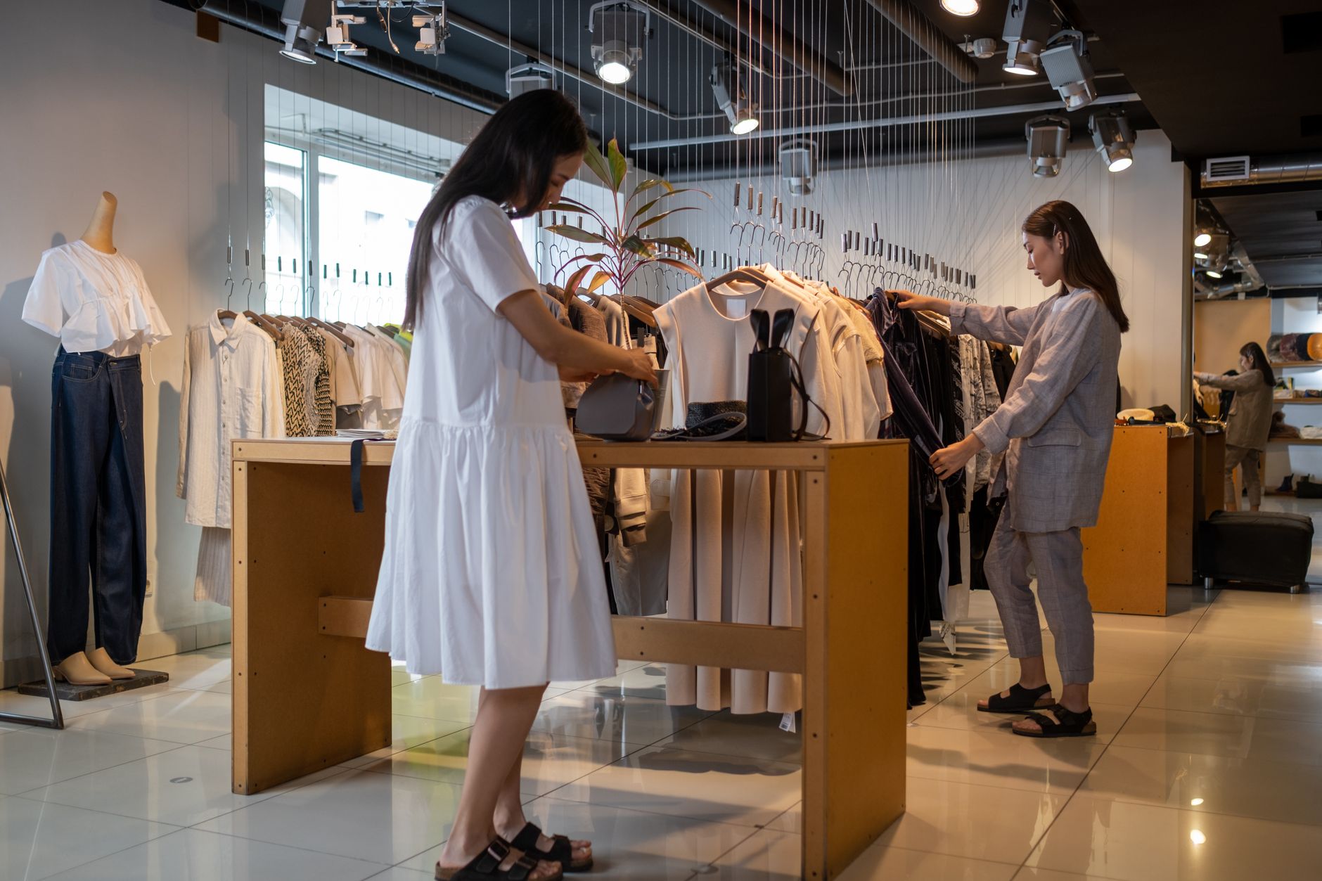 Sales increase at a fashion store thanks to the mystery shopper action plan