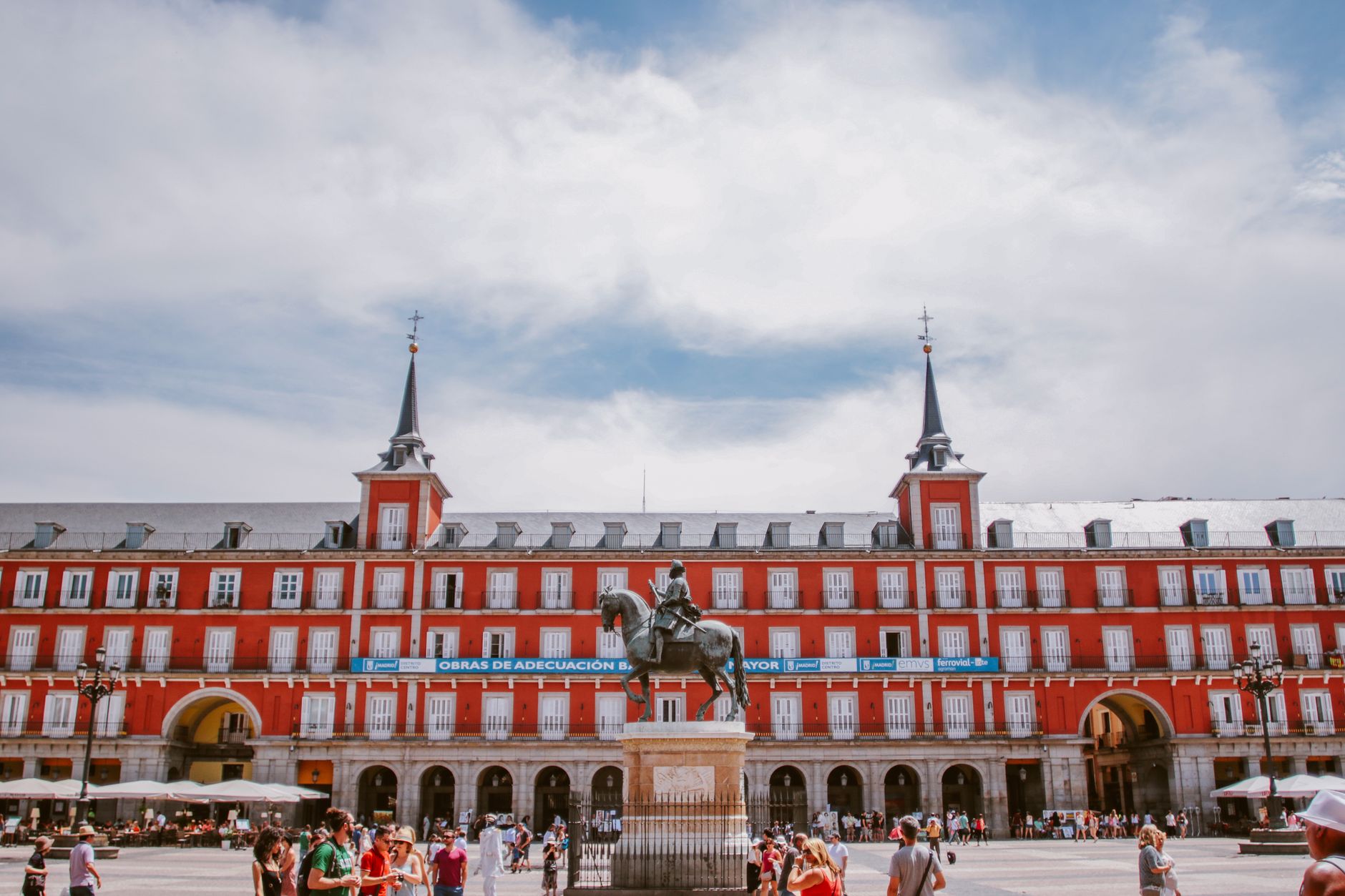 Plaza Mayor de Ciudad Real, centro histórico y comercial de la capital manchega